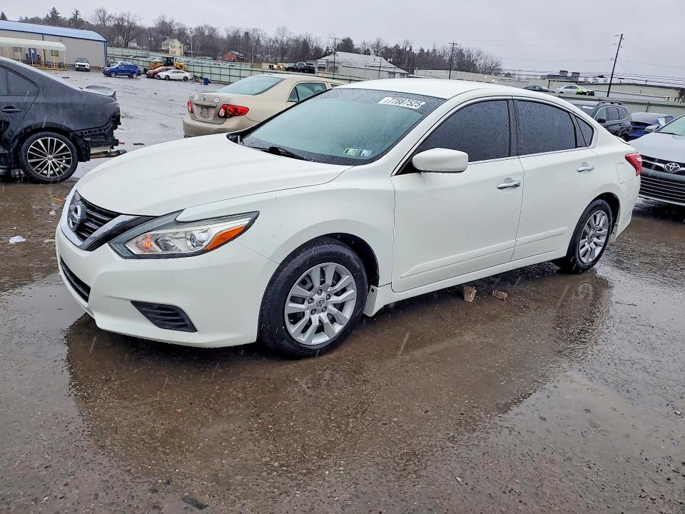 NISS ALTIMA 2017 with VIN 1N4AL3APXHC268689 - Photo from auction