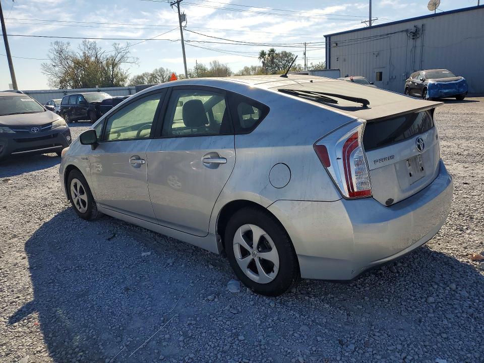 Photo 2 from auction – 2012 TOYOTA PRIUS with VIN JTDKN3DU1C5398321