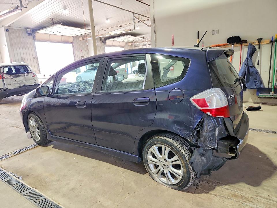 Photo 2 from auction – 2010 HONDA FIT with VIN JHMGE8H46AC026350