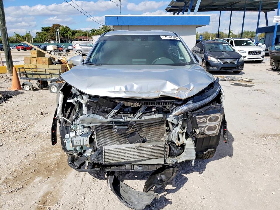 Photo 5 from auction – 2024 MITSUBISHI ECLIPSE CROSS with VIN JA4ATWAA1RZ000761