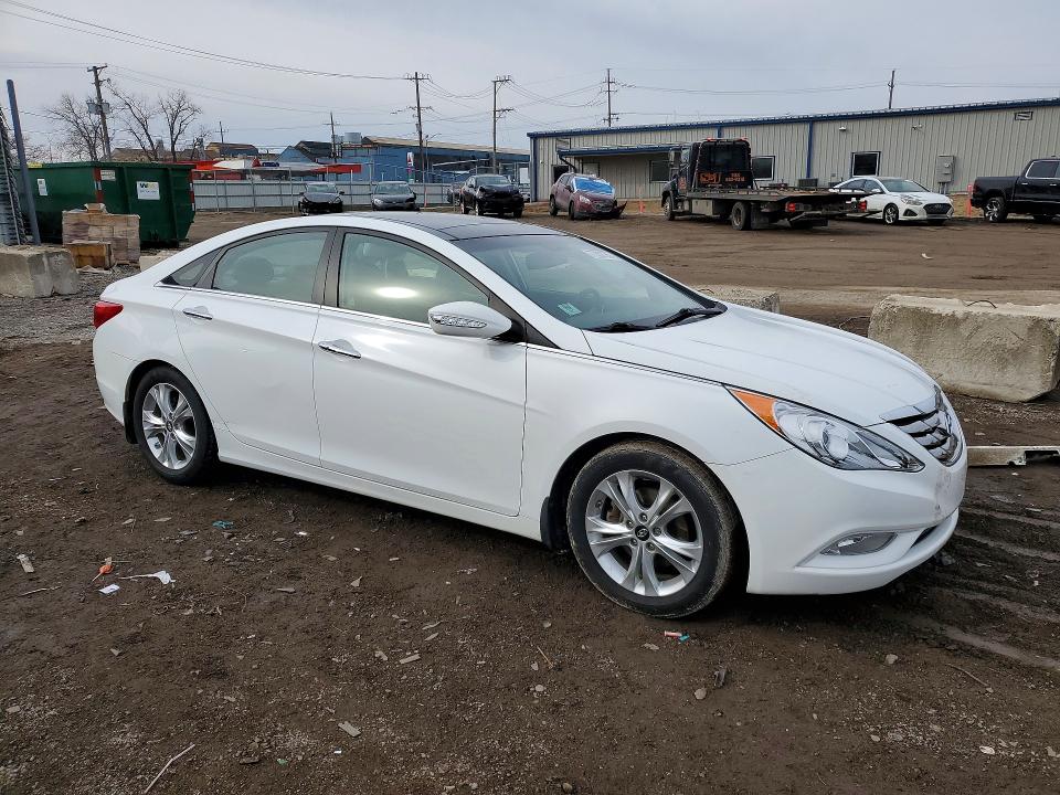 Photo 4 from auction – 2012 HYUNDAI SONATA with VIN 5NPEC4AC3CH494200