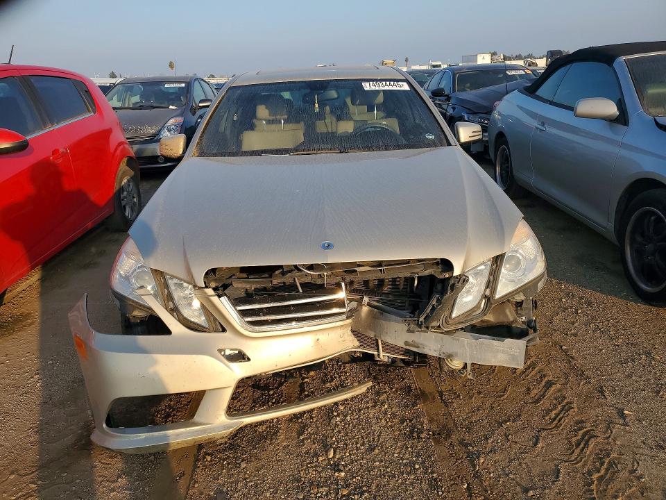 Photo 5 from auction – 2011 MERCEDES-BENZ E 350 with VIN WDDHF5GB3BA276455
