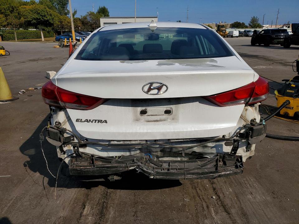 Photo 6 from auction – 2017 HYUNDAI ELANTRA with VIN 5NPD84LF6HH151182