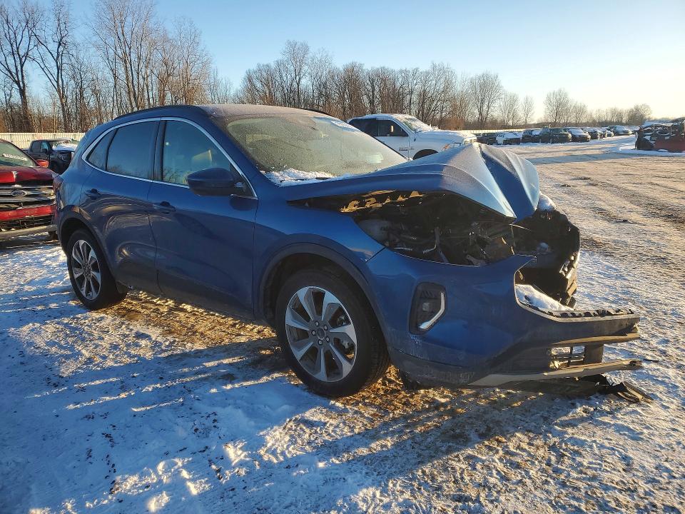 Photo 4 from auction – 2023 FORD ESCAPE PLA with VIN 1FMCU9JA7PUA23108