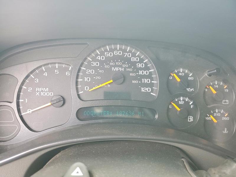 Photo 9 from auction – 2004 CHEVROLET SILVERADO with VIN 1GCEC19T44Z328829