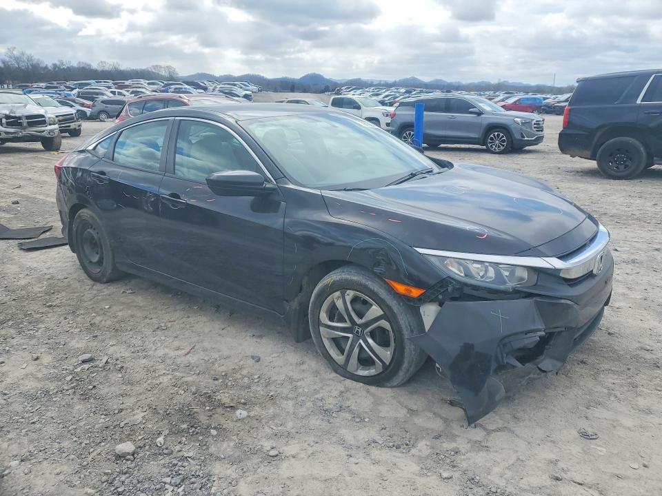 صورة رقم 4 من المزاد - 2017 HONDA CIVIC مع VIN 19XFC2F59HE000839