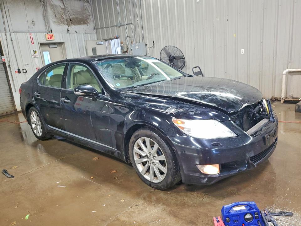 Photo 4 from auction – 2011 LEXUS LS 460 with VIN JTHCL5EF3B5011027
