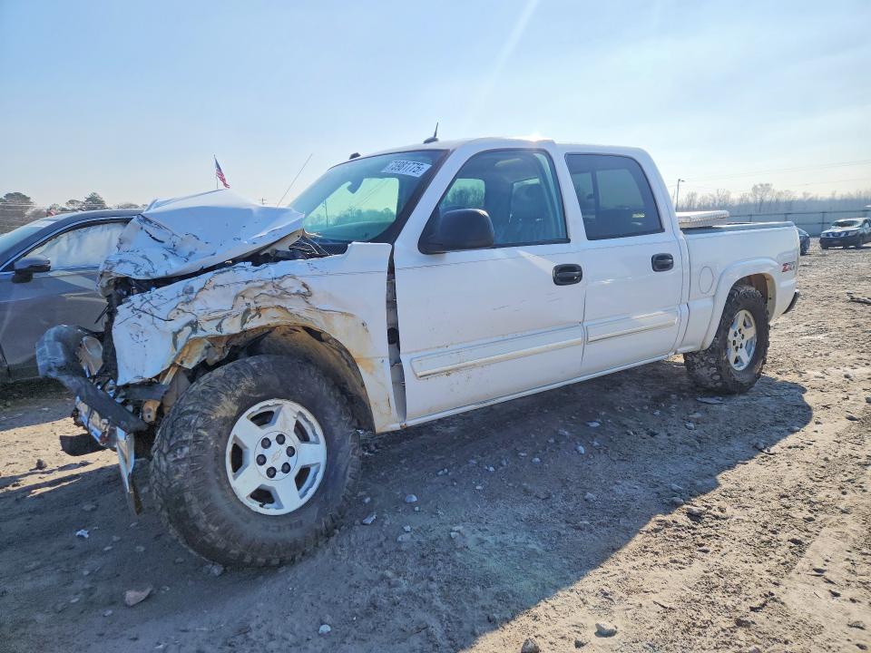 CHEVROLET SILVERADO 2005 z numerem VIN 2GCEK13T051147765 - Zdjęcie z aukcji