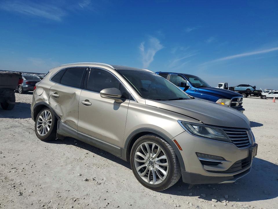 Photo 4 from auction – 2015 LINCOLN MKC with VIN 5LMCJ1A92FUJ45256