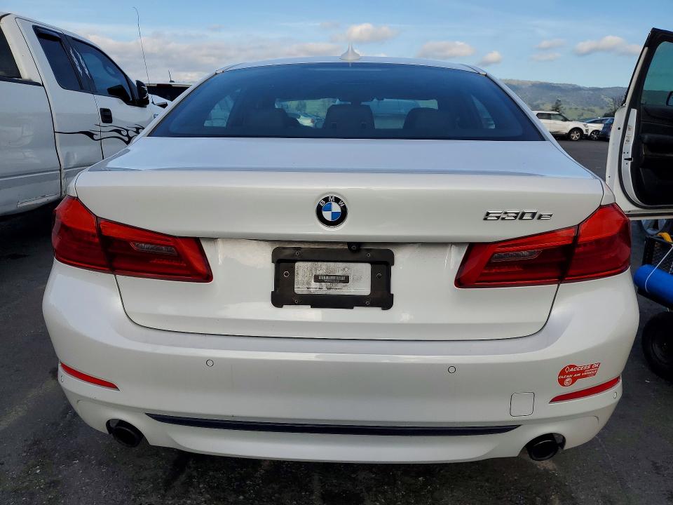 Photo 6 from auction – 2018 BMW 530E with VIN WBAJA9C56JB253355