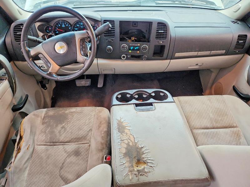 Photo 8 from auction – 2011 CHEVROLET SILVERADO with VIN 3GCPKSE33BG109235