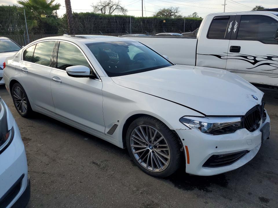 صورة رقم 4 من المزاد - 2018 BMW 530E مع VIN WBAJA9C56JB253355