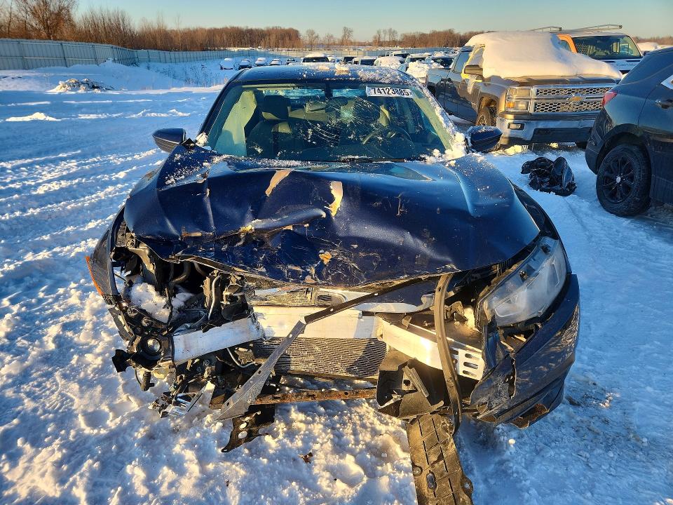 Photo 5 from auction – 2017 HONDA CIVIC LX with VIN 19XFC2F57HE009894