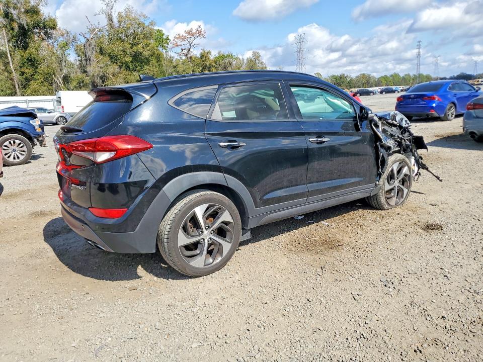 Photo 3 from auction – 2016 HYUNDAI TUCSON with VIN KM8J33A27GU154023