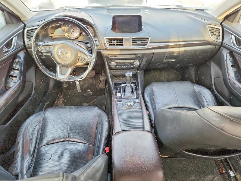 Photo 8 from auction – 2018 MAZDA 3 with VIN JM1BN1W30J1195840