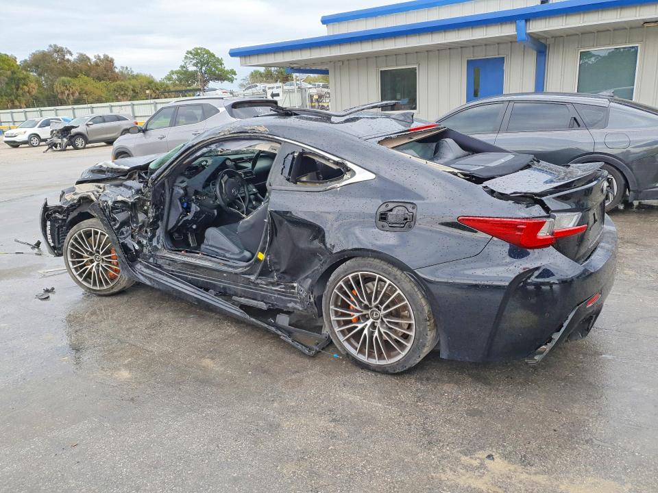 Photo 2 from auction – 2017 LEXUS RC-F with VIN JTHHP5BC6H5006272