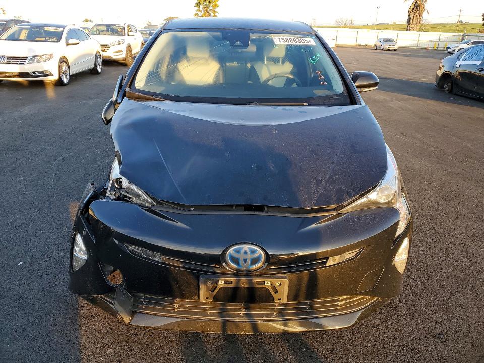 Photo 5 from auction – 2017 TOYOTA PRIUS with VIN JTDKARFU9H3042360