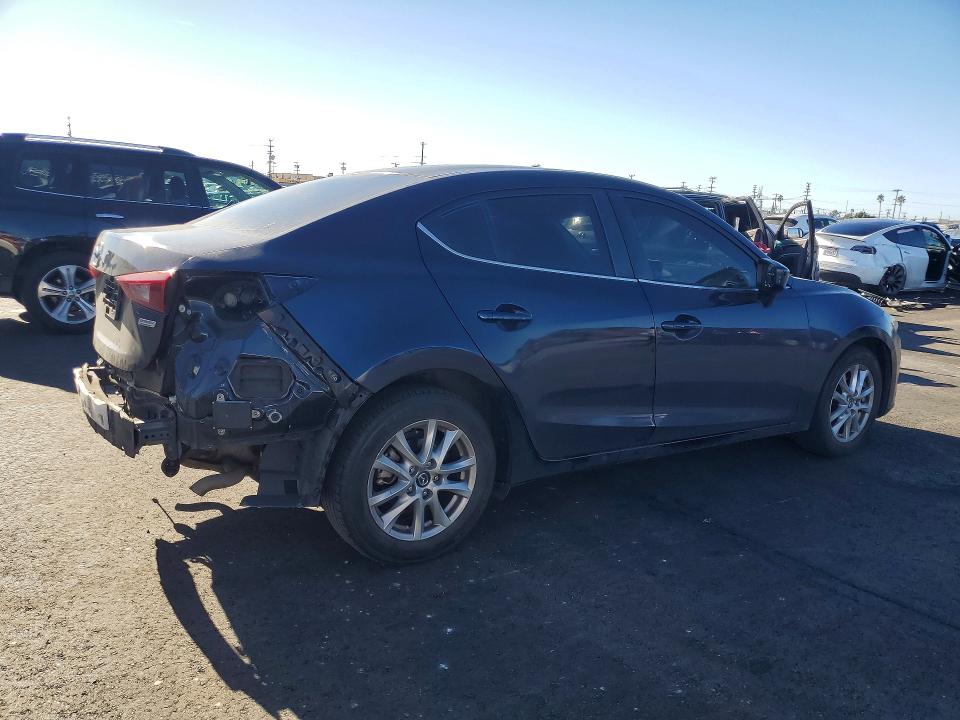 Photo 3 from auction – 2016 MAZDA 3 SPORT with VIN JM1BM1U77G1301105