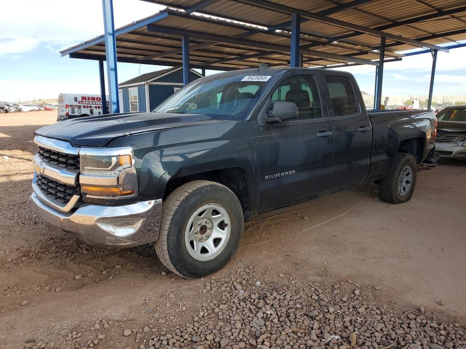 CHEVROLET SILVERADO 2017 with VIN 1GCRCNEC0HZ300465 - Photo from auction