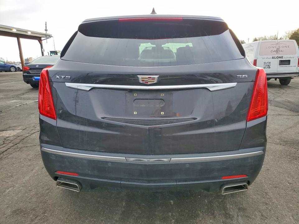 Photo 6 from auction – 2017 CADILLAC XT5 with VIN 1GYKNCRS4HZ290602