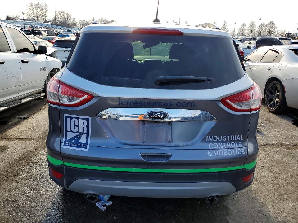 Photo 6 from auction – 2016 FORD ESCAPE with VIN 1FMCU0JX7GUB90861