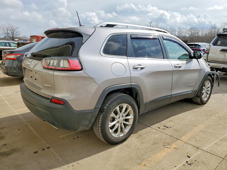 Снимка 3 от търг – 2019 JEEP CHEROKEE с VIN 1C4PJMCX9KD106339