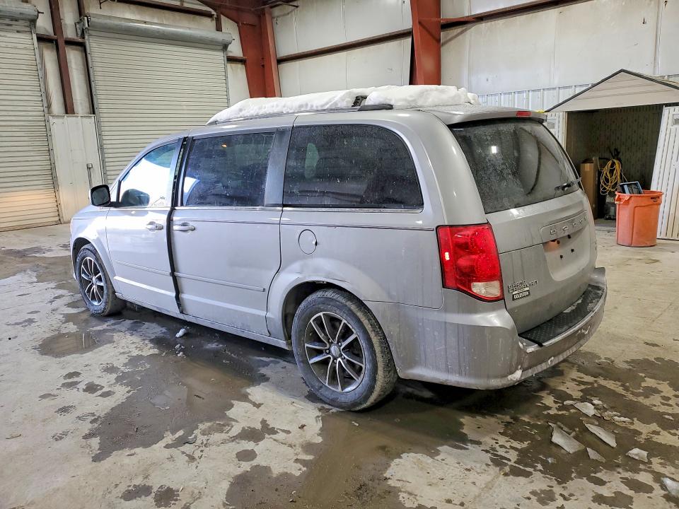 Photo 2 from auction – 2017 DODGE GRAND CARA with VIN 2C4RDGCG6HR685264