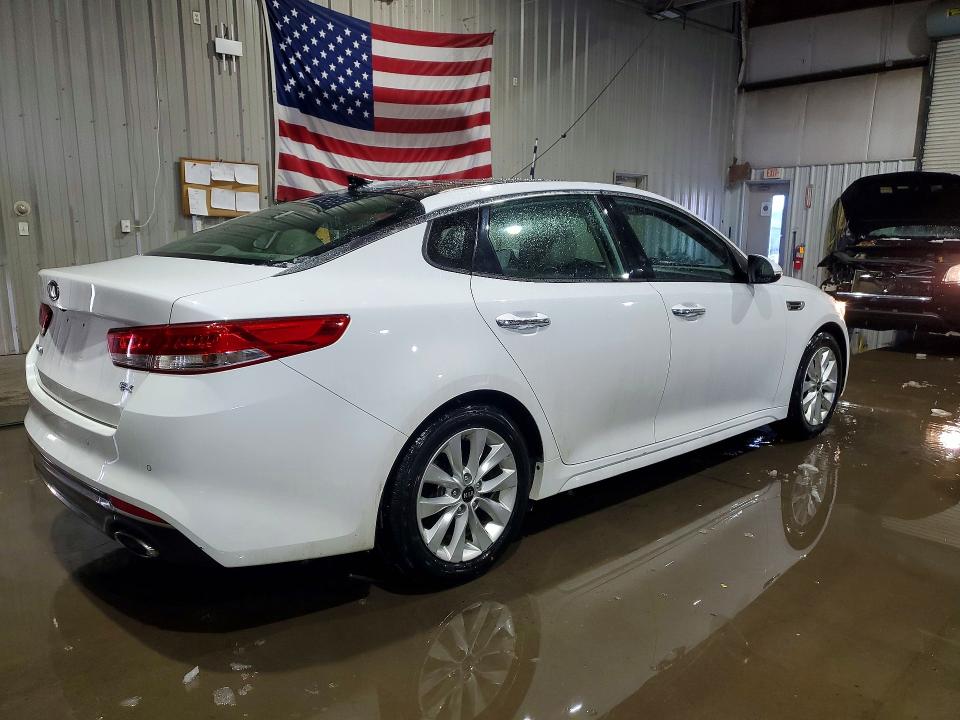 Photo 3 from auction – 2018 KIA OPTIMA EX with VIN 5XXGU4L3XJG226837
