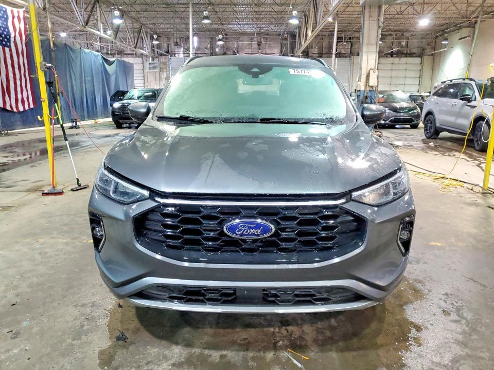 Photo 5 from auction – 2023 FORD ESCAPE with VIN 1FMCU9PA3PUB20300