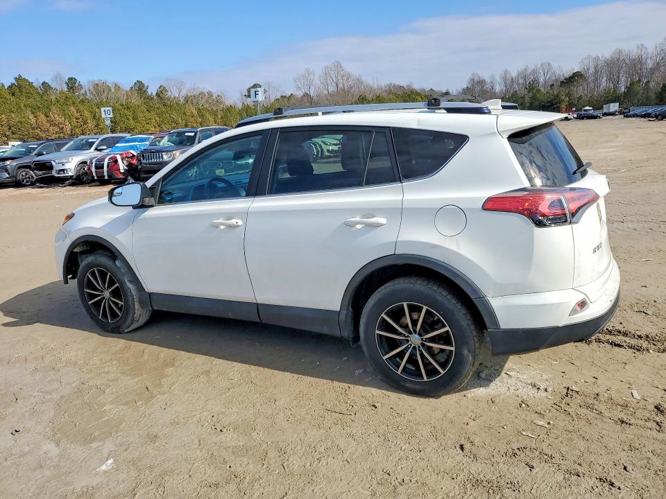 Photo 2 from auction – 2017 TOYOTA RAV4 with VIN 2T3ZFREV8HW383837