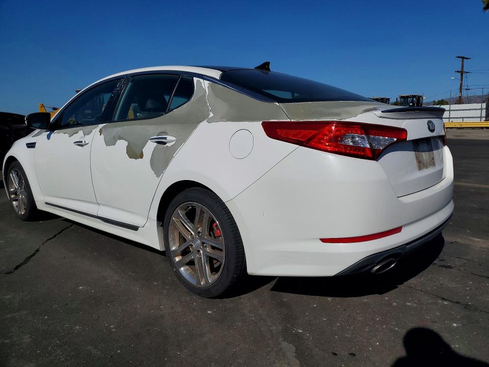Photo 2 from auction – 2013 KIA OPTIMA SX with VIN 5XXGR4A60DG106516