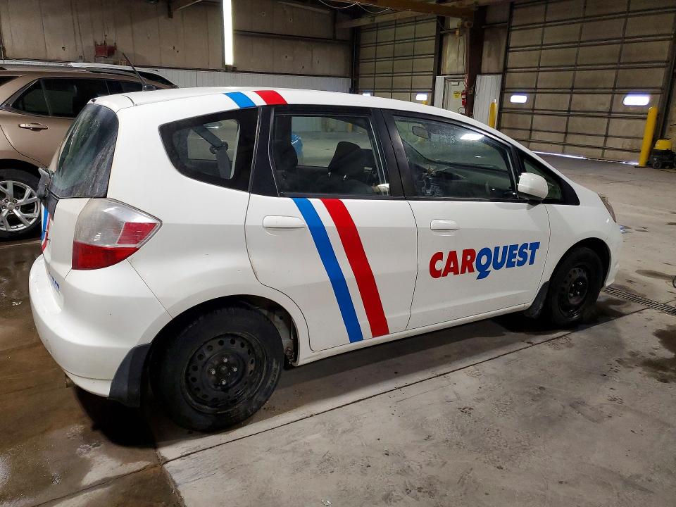 Photo 3 from auction – 2013 HONDA FIT with VIN JHMGE8H31DC063656