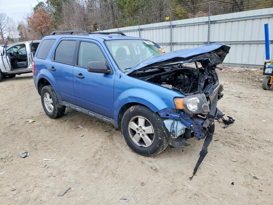 Photo 4 from auction – 2010 FORD ESCAPE with VIN 1FMCU0D77AKB51587