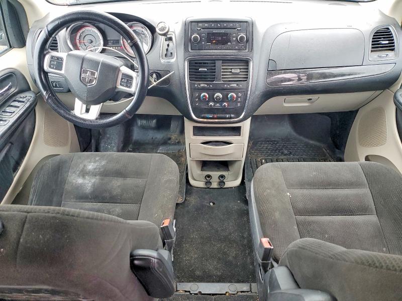 Photo 8 from auction – 2015 DODGE GRAND CARA with VIN 2C4RDGBG0FR663565