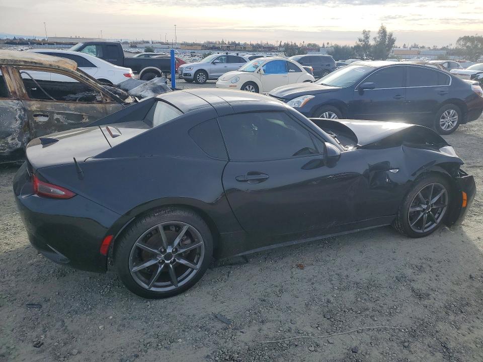 Photo 3 from auction – 2017 MAZDA MX-5 MIATA with VIN JM1NDAM73H0105764