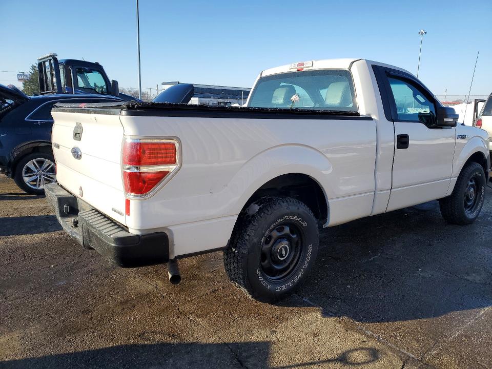 Фото 3 с аукциона – 2014 FORD F150 с VIN 1FTMF1CM4EKD62977