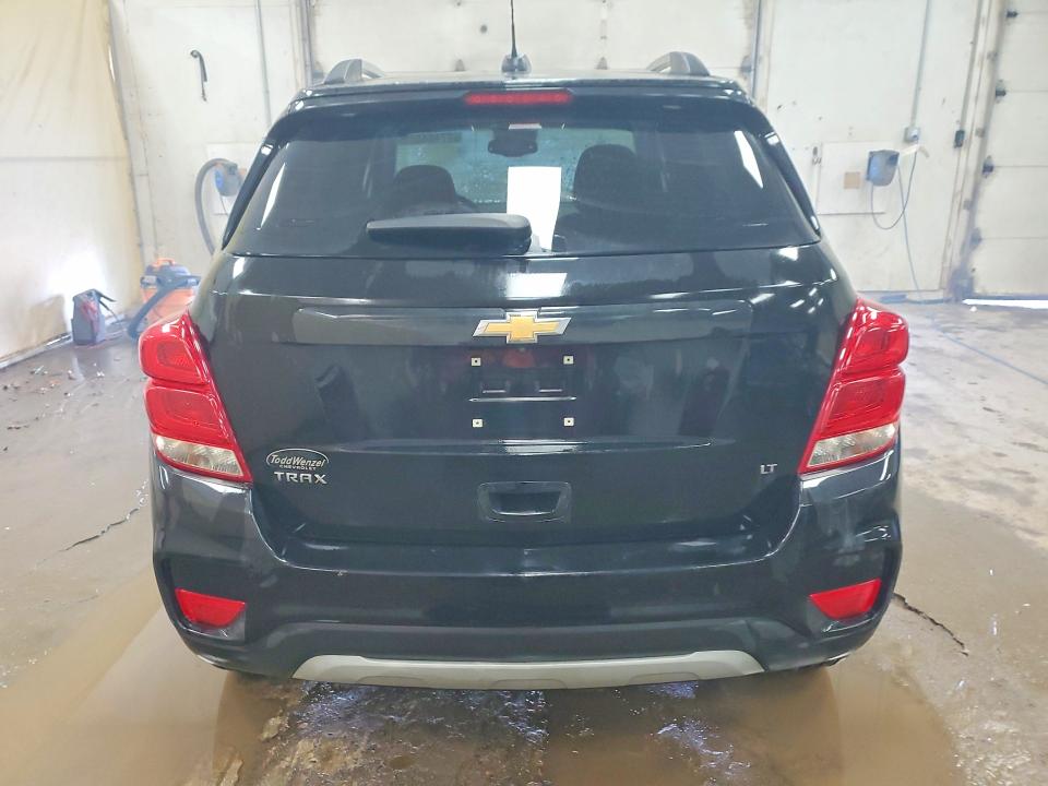 Photo 6 from auction – 2020 CHEVROLET TRAX with VIN KL7CJLSB8LB008282
