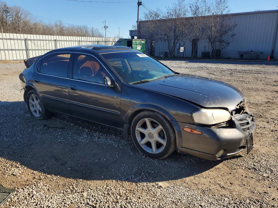 Photo 4 from auction – 2000 NISSAN MAXIMA with VIN JN1CA31D3YT547399