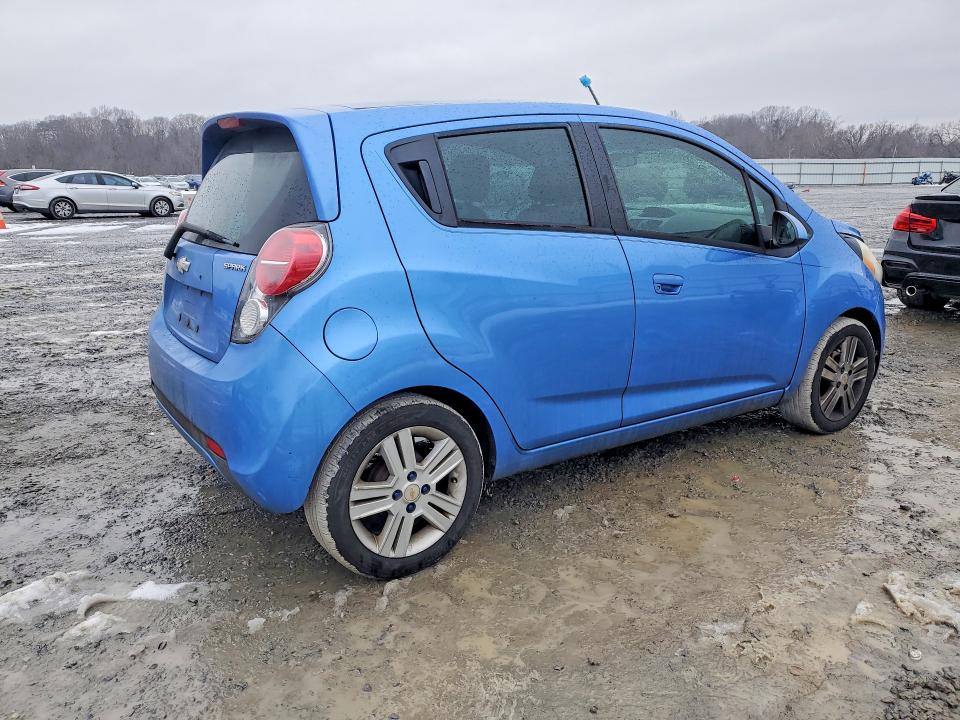 Photo 3 from auction – 2013 CHEVROLET SPARK with VIN KL8CA6S99DC508943