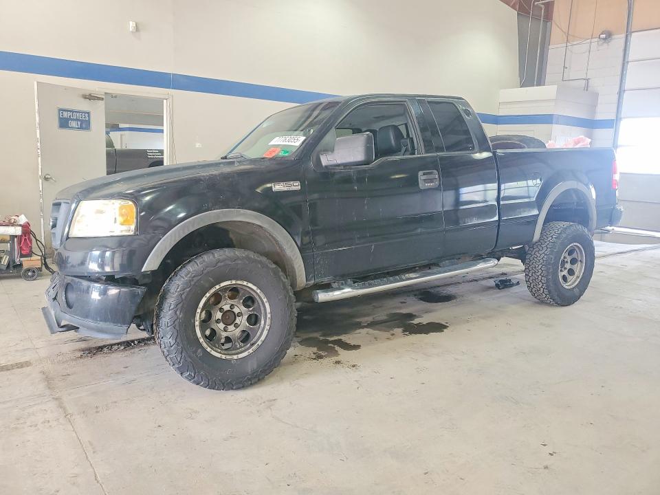 Photo 1 from auction – 2004 FORD F150 with VIN 1FTPX14574NB40450