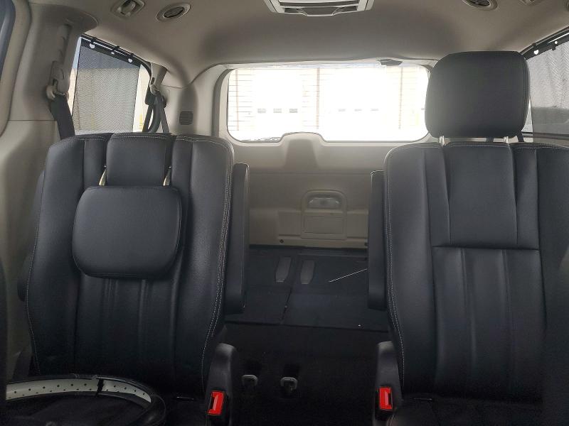 Photo 10 from auction – 2016 CHRYSLER TOWN & COU with VIN 2C4RC1BG0GR255259