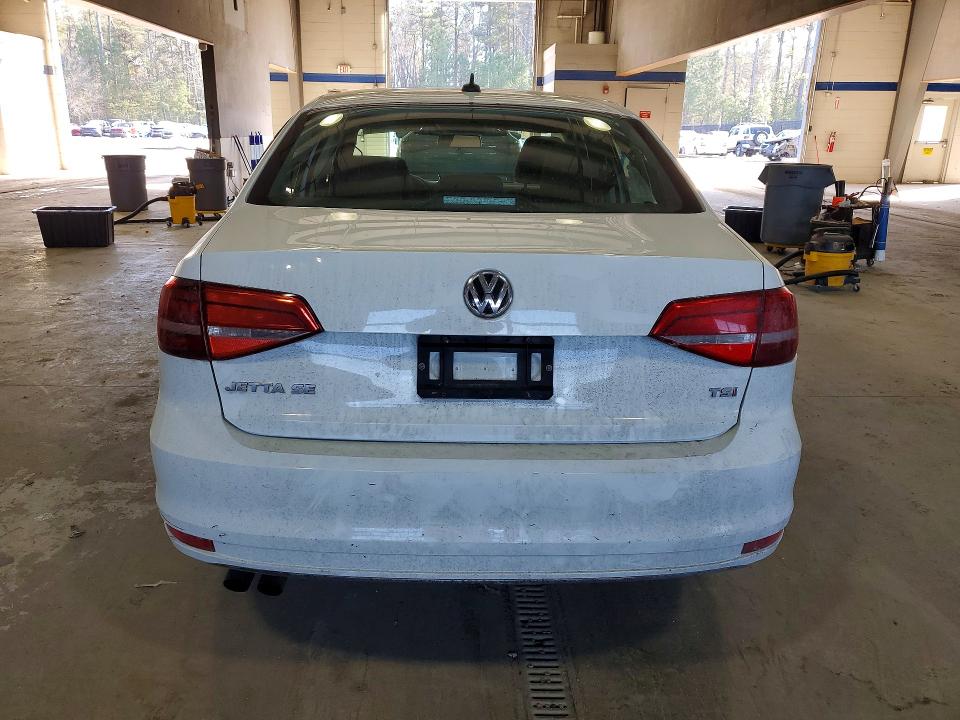 Photo 6 from auction – 2015 VOLKSWAGEN JETTA with VIN 3VWD17AJ9FM217547