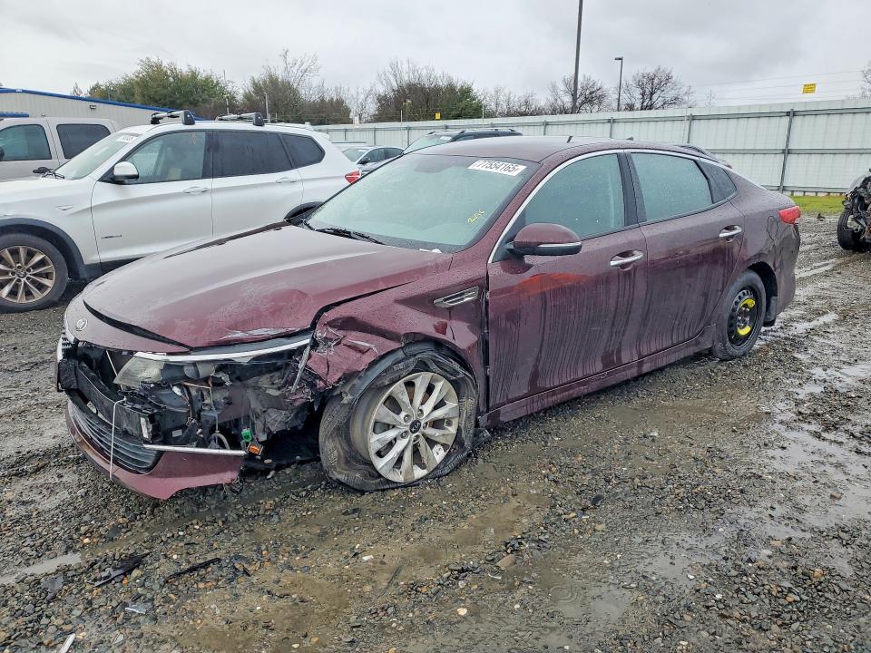 KIA OPTIMA 2016 con VIN 5XXGU4L34GG113507 - Foto de la subasta