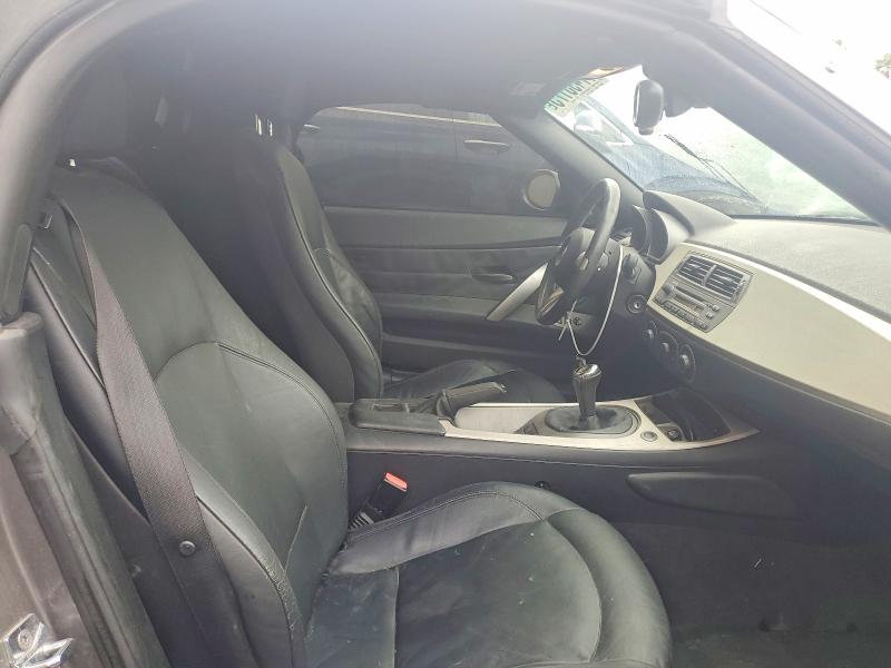 Photo 10 from auction – 2004 BMW Z4 with VIN 4USBT53534LT25681