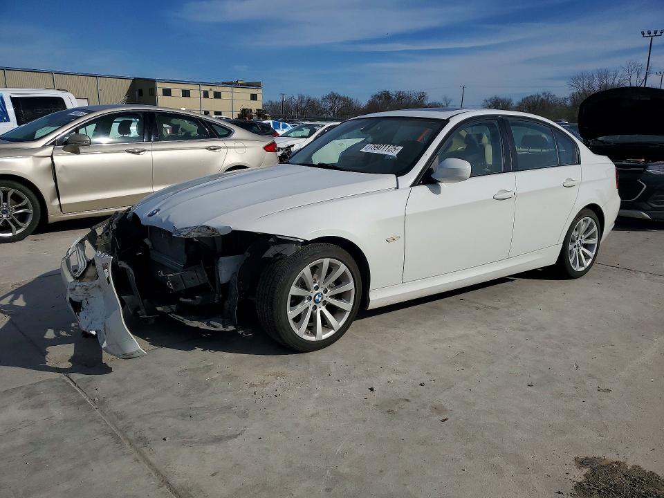 BMW 328 I 2011 with VIN WBAPH7C52BA802230 - Photo from auction