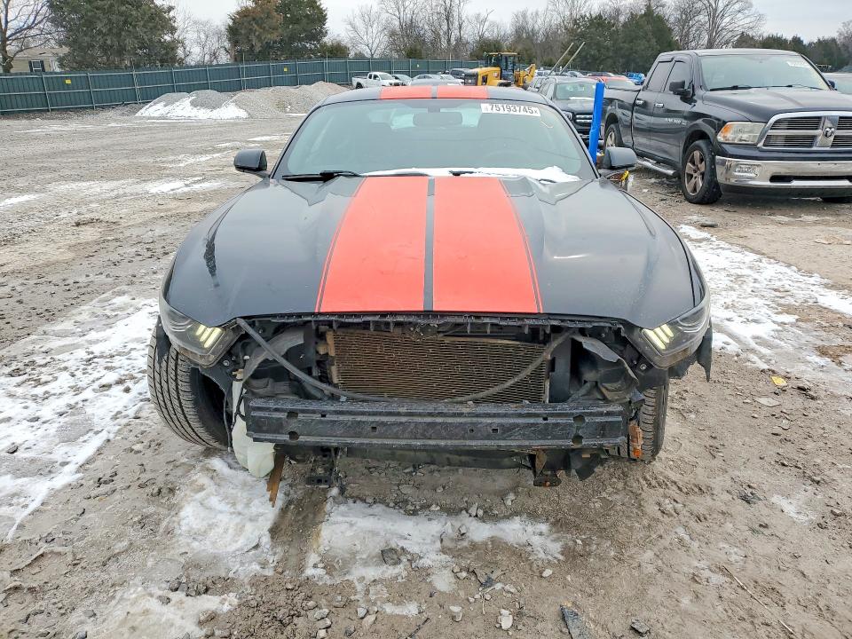 Photo 5 from auction – 2017 FORD MUSTANG with VIN 1FA6P8AM7H5262933