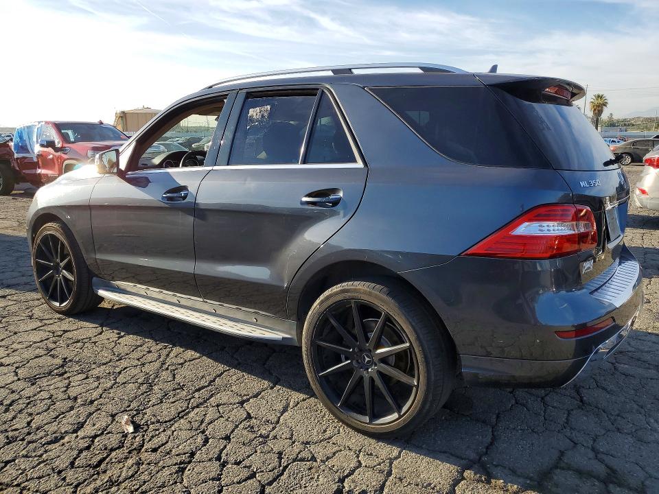 Photo 2 from auction – 2014 MERCEDES-BENZ ML with VIN 4JGDA5JB7EA310929