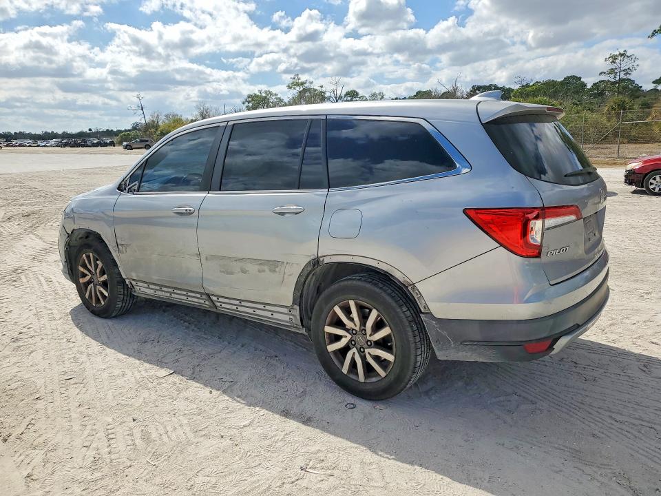 Photo 2 from auction – 2019 HONDA PILOT with VIN 5FNYF5H55KB042148