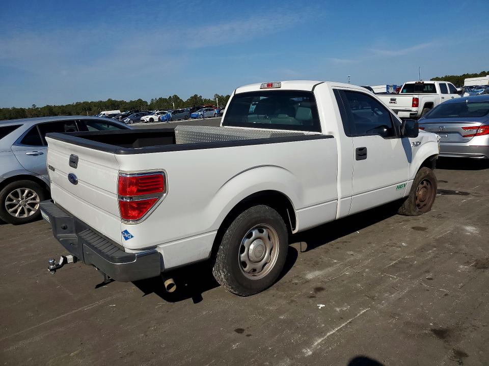 Photo 3 from auction – 2014 FORD F150 with VIN 1FTMF1CM3EKE25552