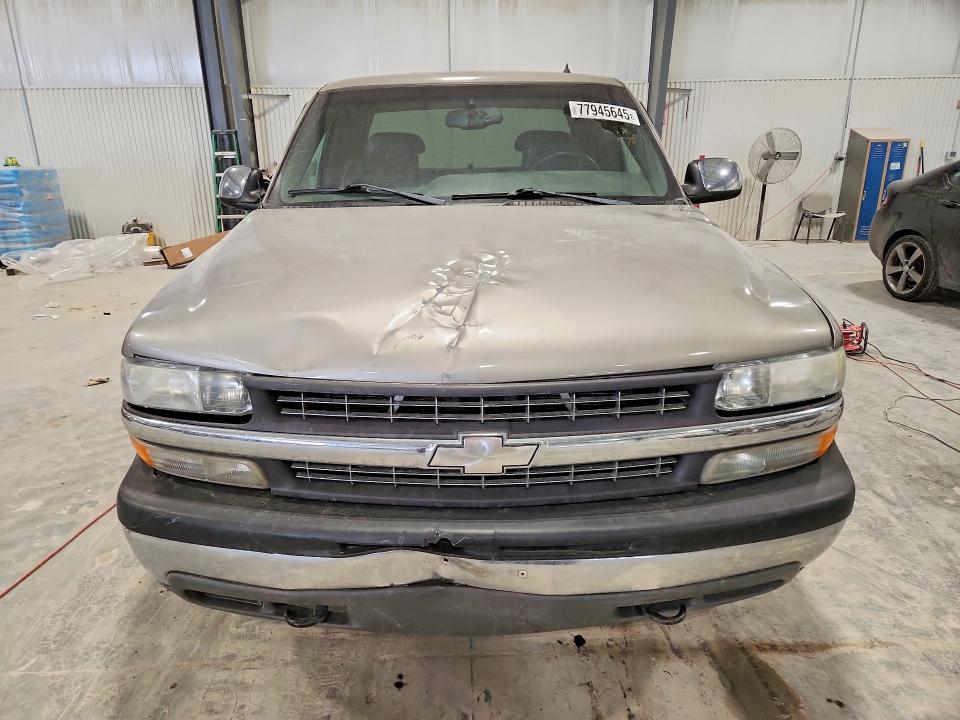 Photo 5 from auction – 2002 CHEVROLET SILVERADO with VIN 2GCEK19T021105311